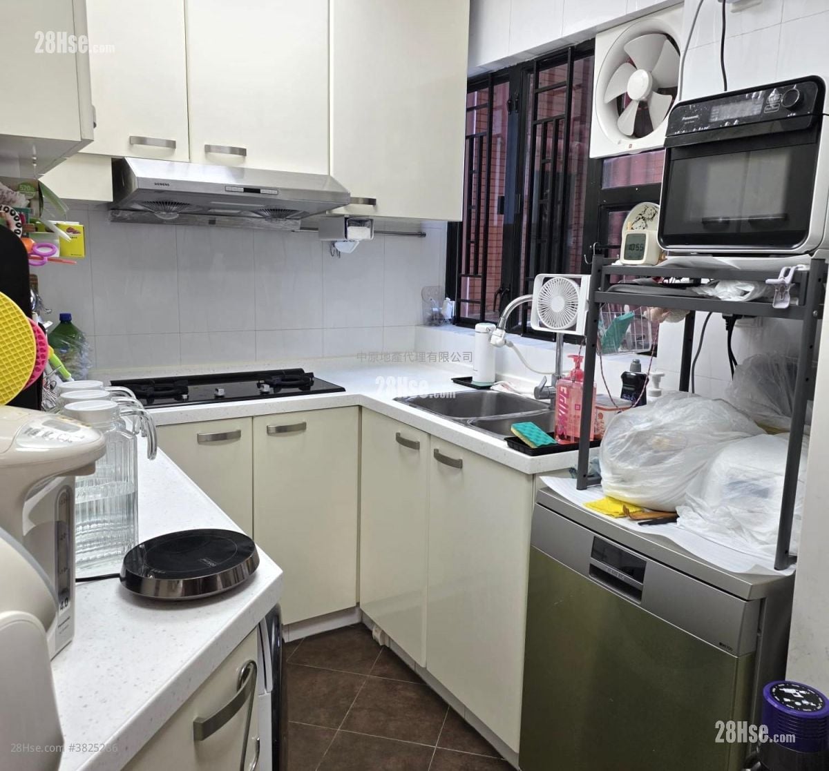 雅典居 售盤 3 房 874 平方呎