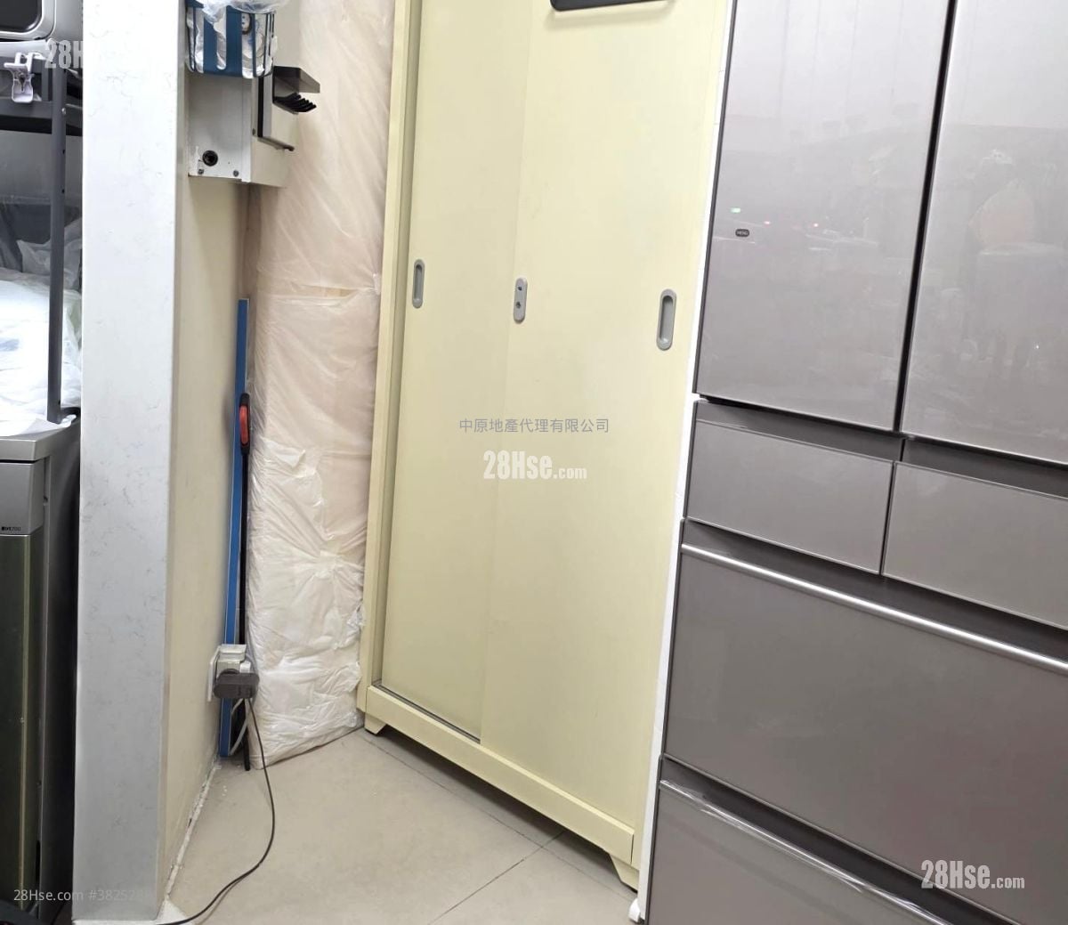 雅典居 售盤 3 房 874 平方呎