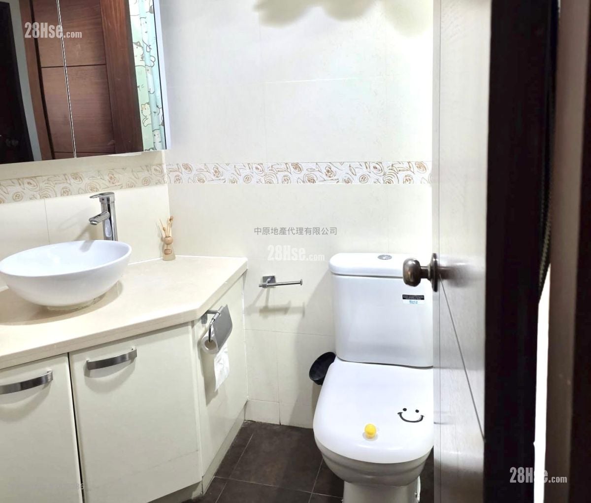 雅典居 售盤 3 房 874 平方呎