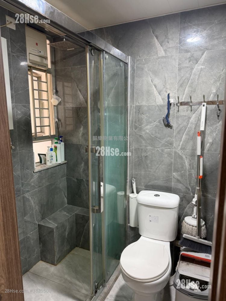 Kai Long Court Sell 2 Bedrooms 384 ft²