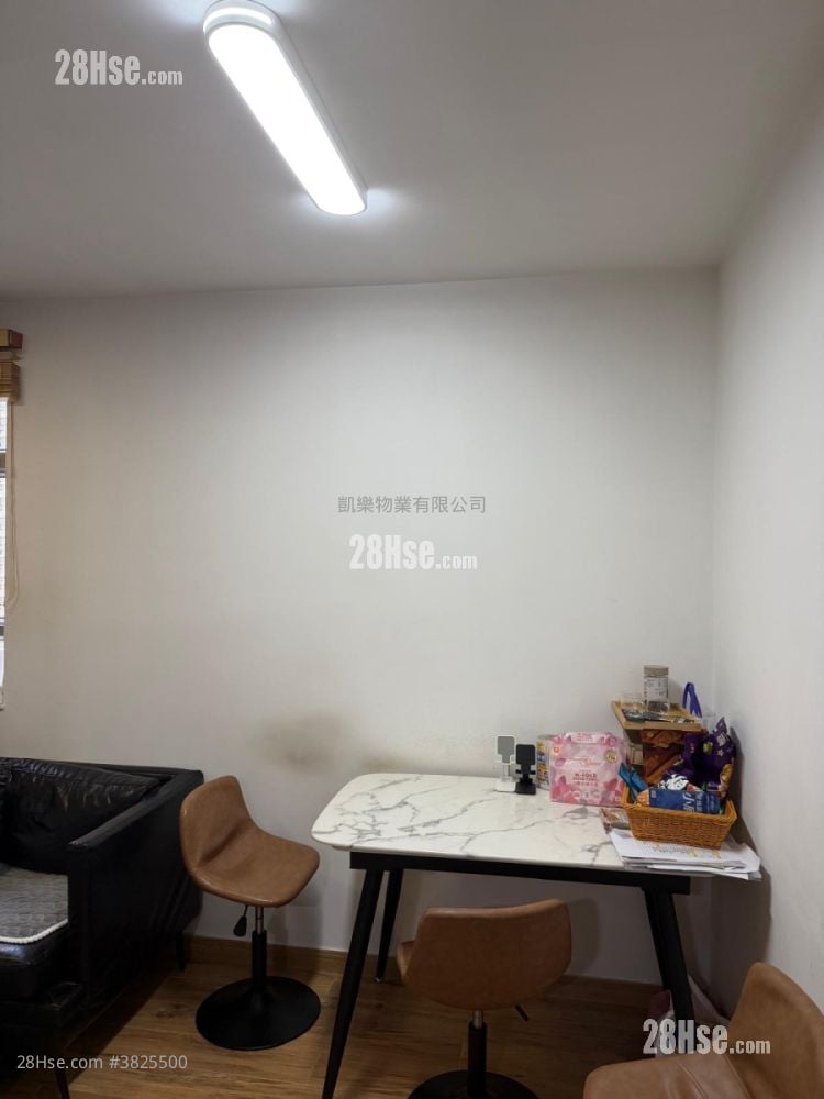 Kai Long Court Sell 2 Bedrooms 384 ft²