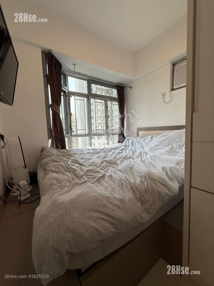 Ma On Shan Centre Sell 2 Bedrooms , 1 Bathroom 364 ft²