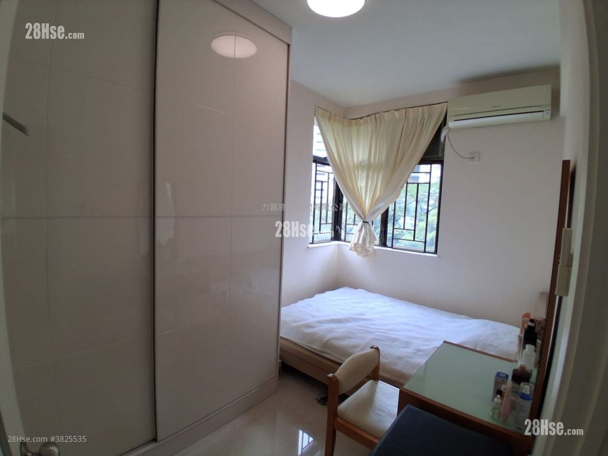Dragon Centre Sell 2 Bedrooms , 1 Bathroom 517 ft²