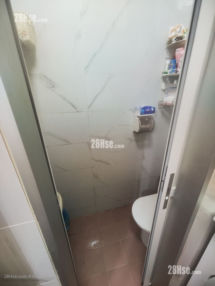 金橋大廈 租盤 2 房 , 1 浴室 300 平方呎