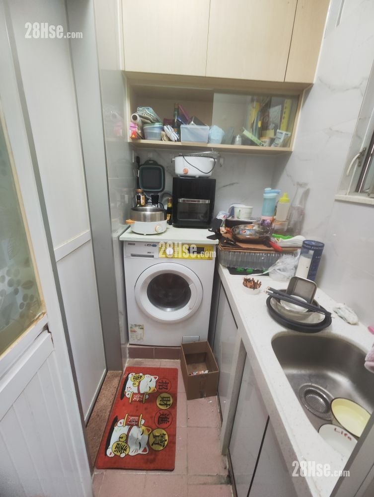 金橋大廈 租盤 2 房 , 1 浴室 300 平方呎