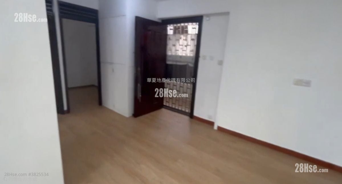 Chun Man Court Rental 3 Bedrooms , 1 Bathroom 485 ft²