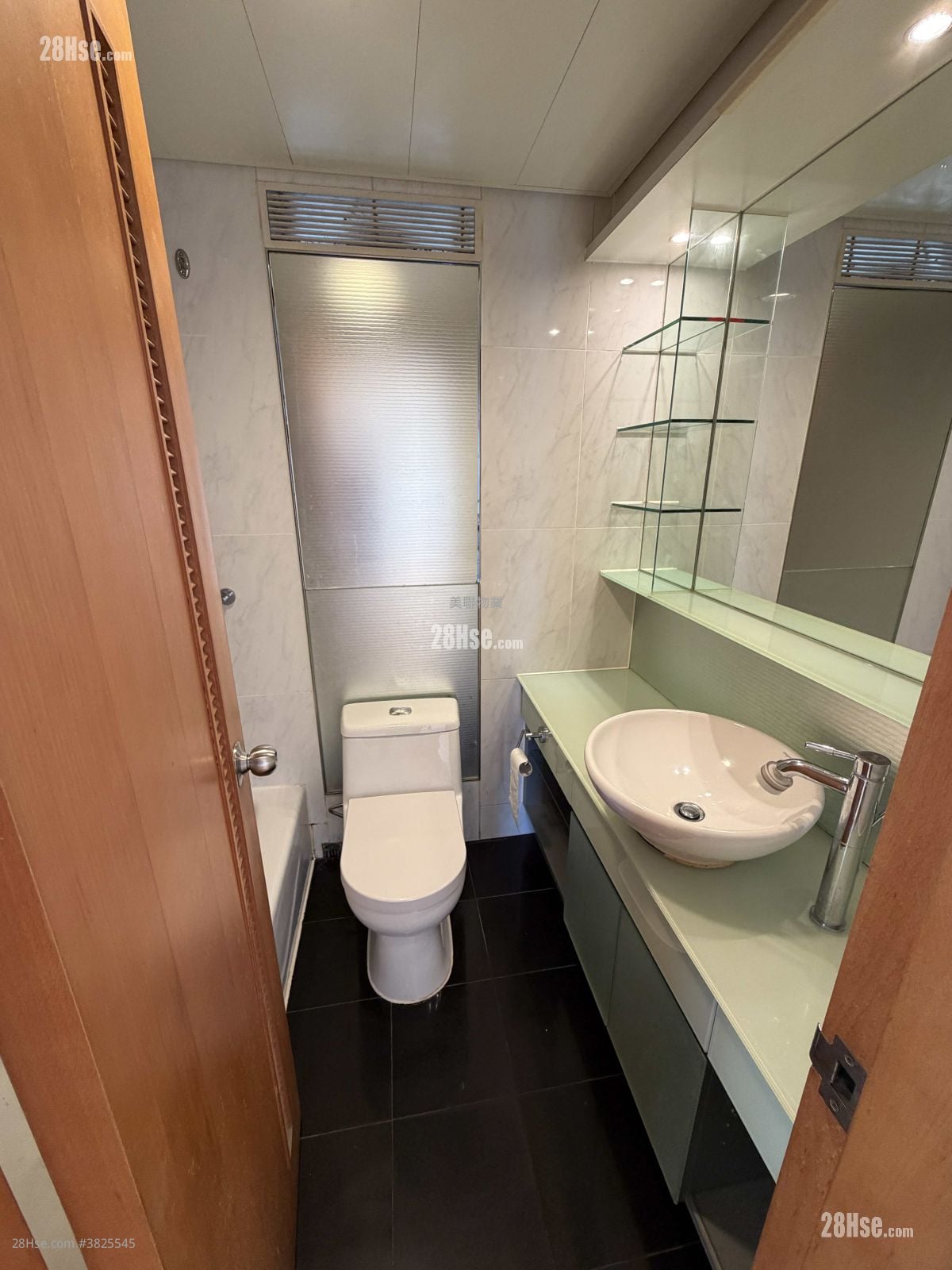 Yoho Town Sell 2 Bedrooms , 1 Bathroom 433 ft²