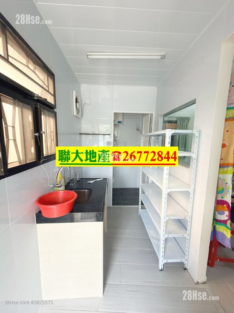 村屋 租盤 3 房 , 1 浴室 600 平方呎