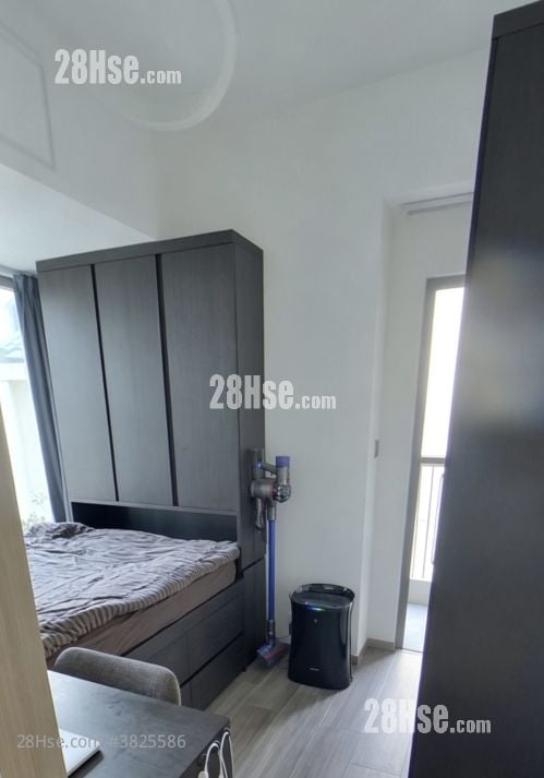 master room: High West Rental 1 Bedroom , 1 Bathroom 320 ft²