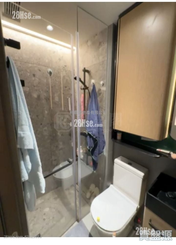 映筑 售盘 2 房 329 平方尺