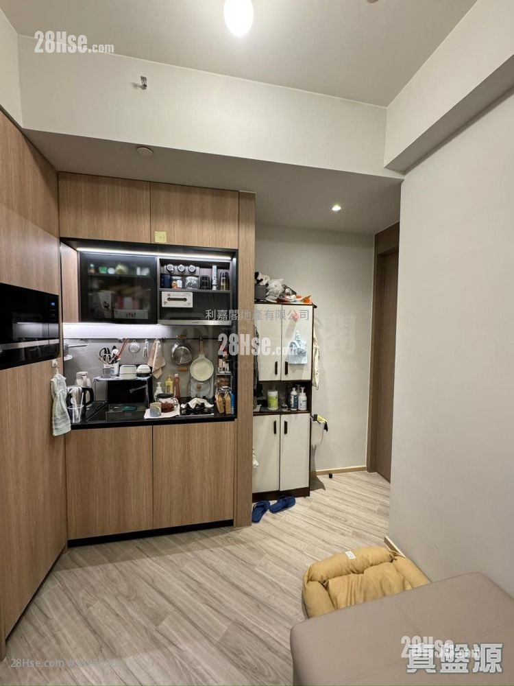 映筑 售盘 2 房 329 平方尺