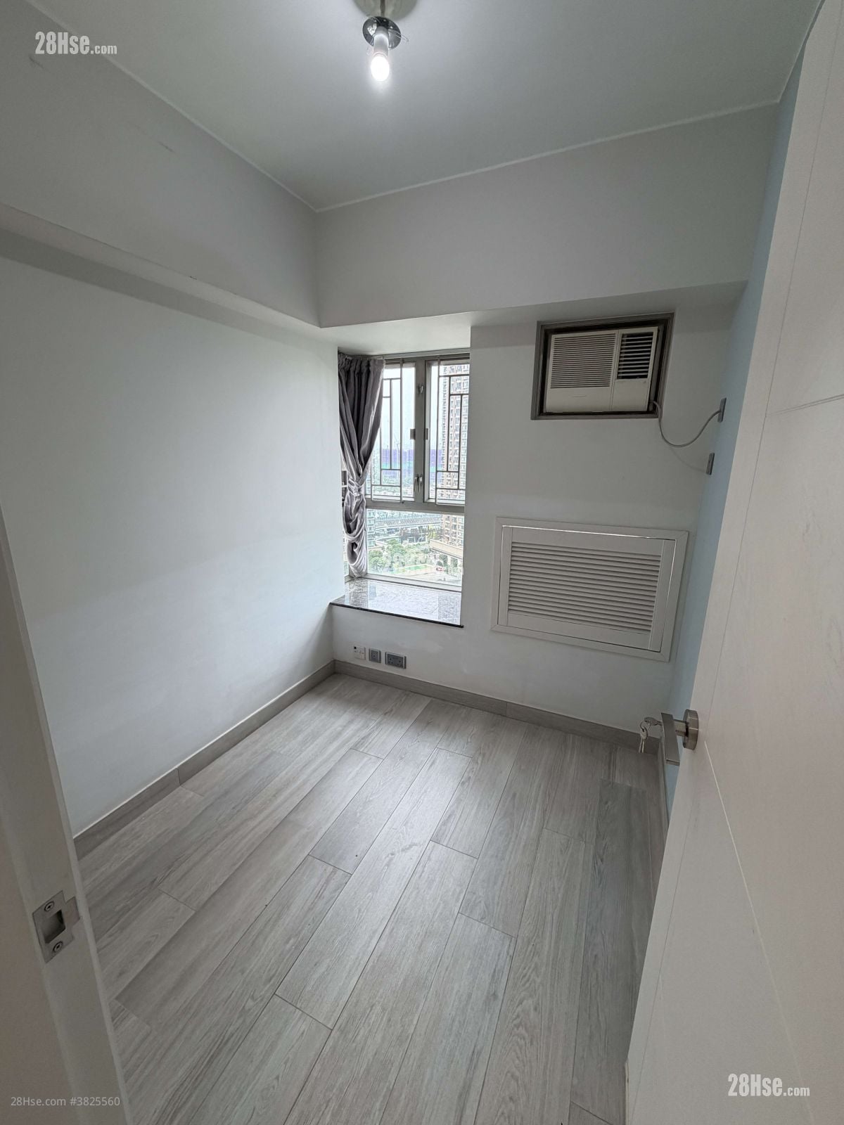 Yoho Town 售盘 2 房 , 1 浴室 422 平方尺