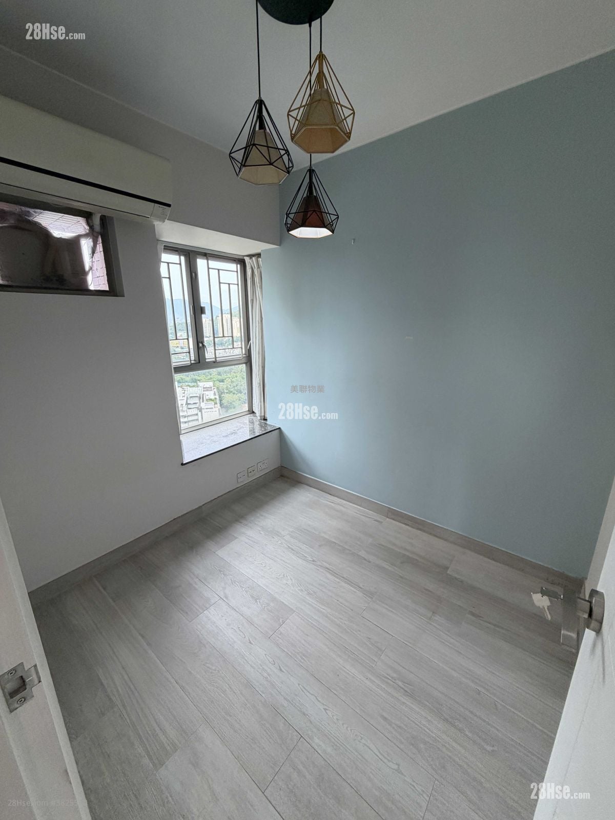 Yoho Town 售盘 2 房 , 1 浴室 422 平方尺