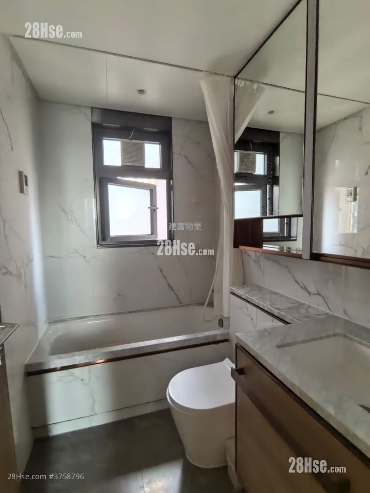 朗城滙 租盤 3 房 749 平方呎