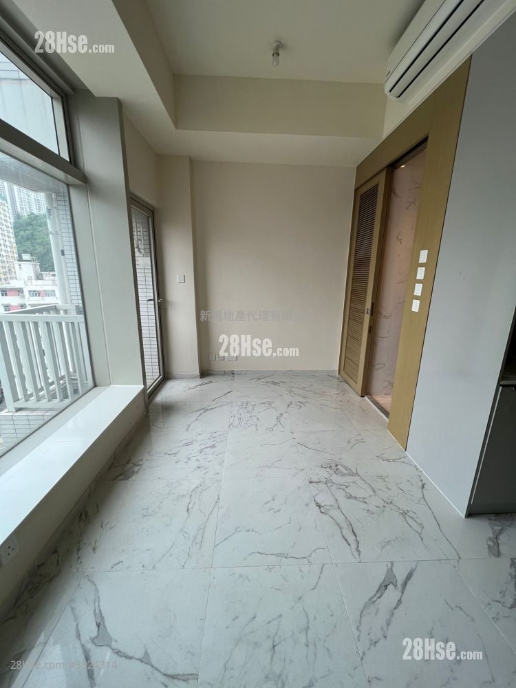 City Hub Rental Studio , 1 Bathroom 262 ft²