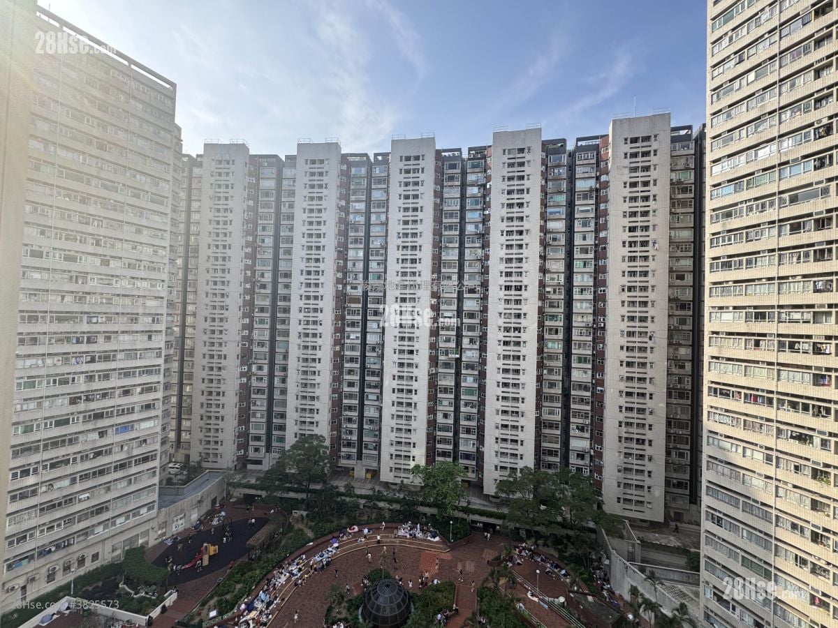 新和富大廈 售盤 2 房 , 1 浴室 351 平方呎