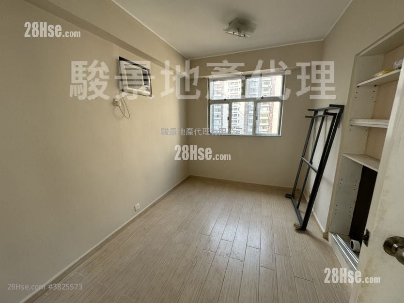 新和富大廈 售盤 2 房 , 1 浴室 351 平方呎