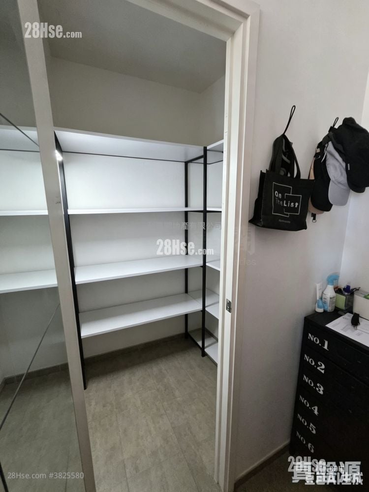 嘉輝台 售盤 2 房 1,013 平方呎