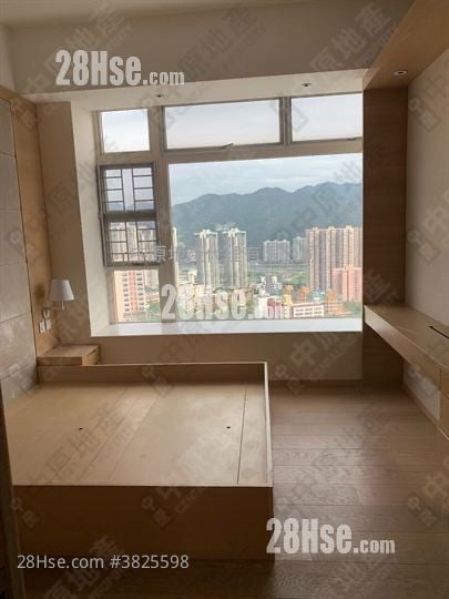 晋名峰 售盘 4 房 1,322 平方尺