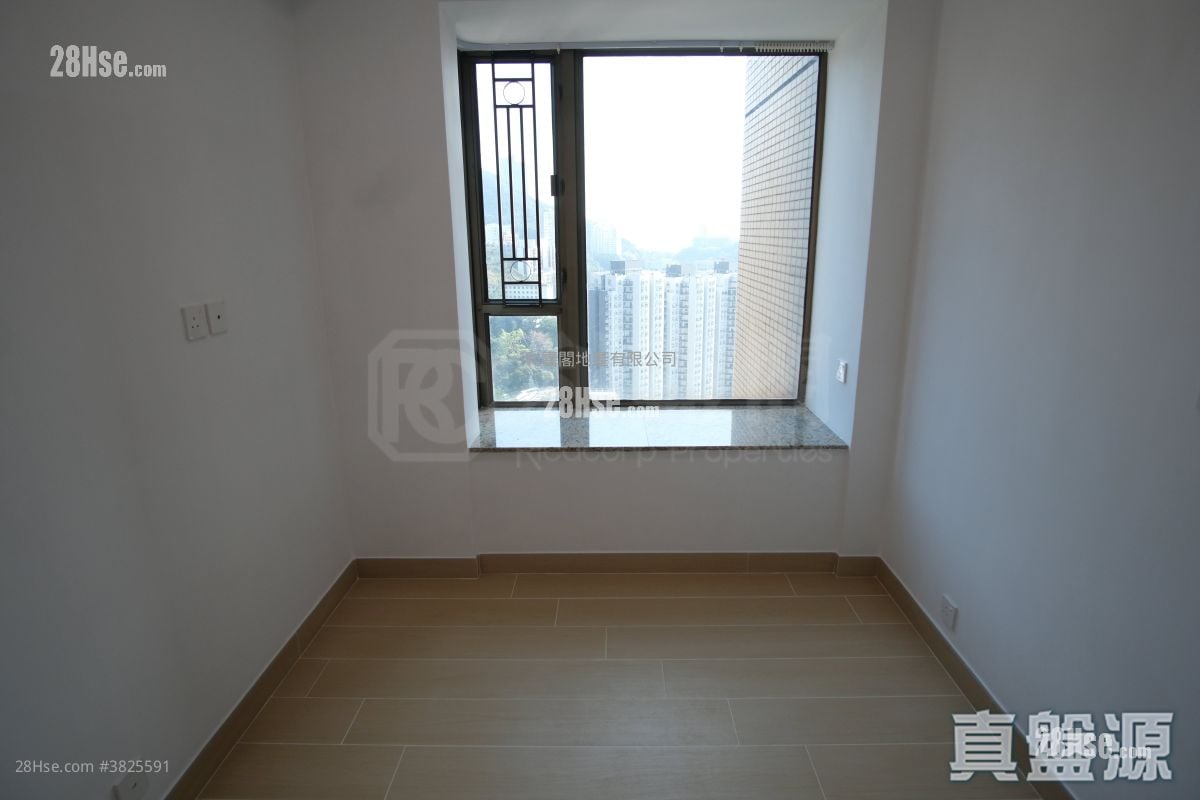 宝翠园 售盘 3 房 898 平方尺