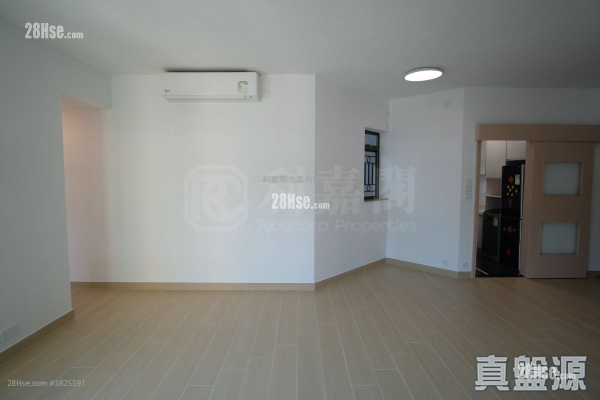 宝翠园 售盘 3 房 898 平方尺