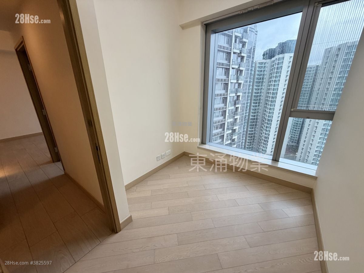 Century Link Rental 2 Bedrooms , 1 Bathroom 484 ft²