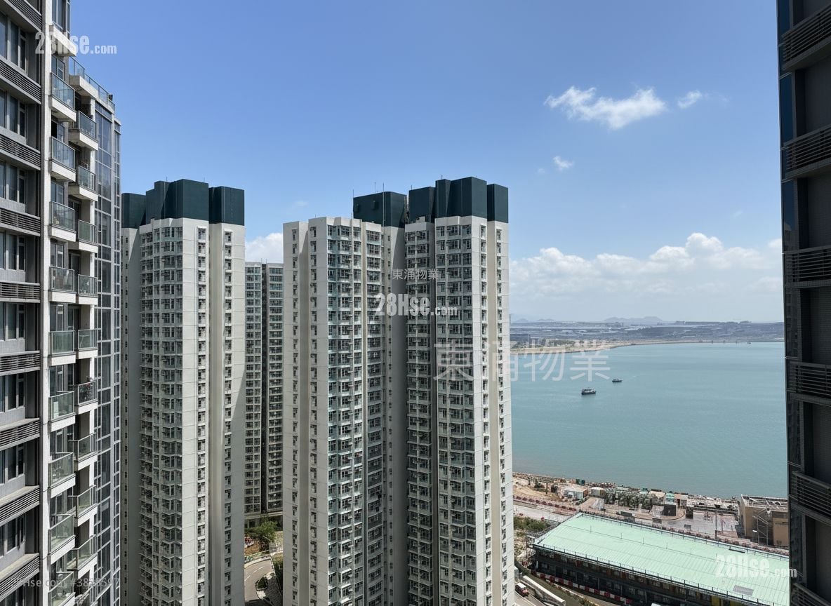 Century Link Rental 2 Bedrooms , 1 Bathroom 484 ft²