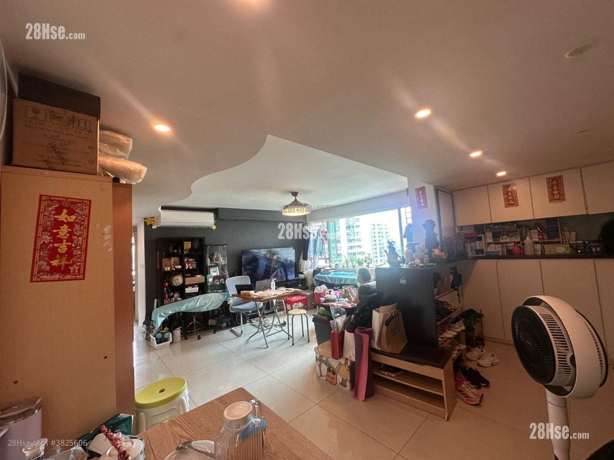 嘉輝台 售盤 3 房 , 1 浴室 952 平方呎