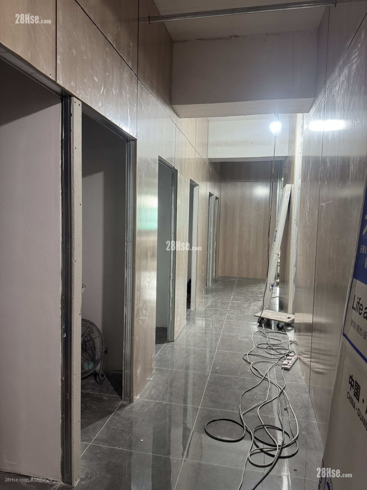 Million Fortune Industrial Centre Rental 14 ft²