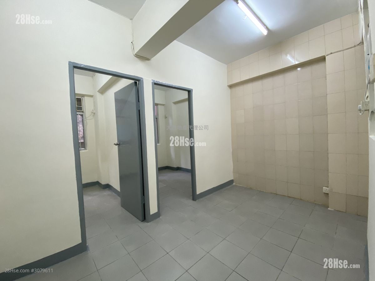 416-418 Queen's Road West Rental 2 Bedrooms , 1 Bathroom 270 ft²