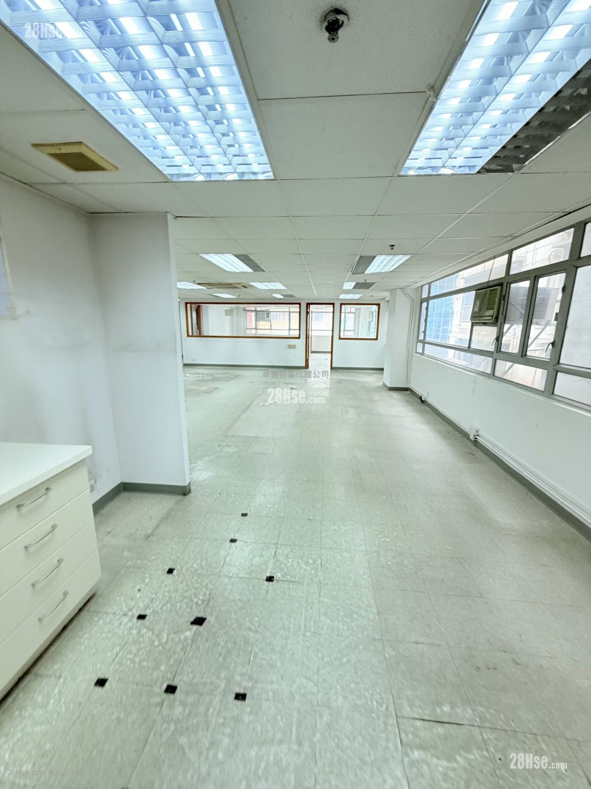 嘉圖工廠大廈 租盤 5+ 房 , 2 廁所 2,850 平方呎