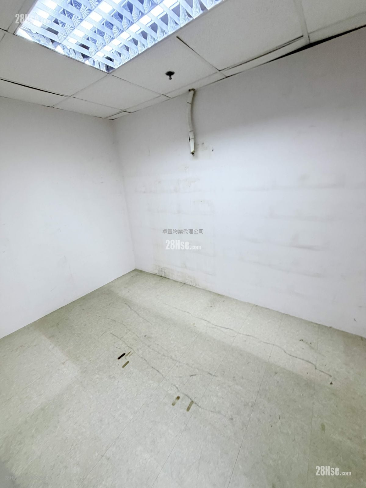 嘉圖工廠大廈 租盤 5+ 房 , 2 廁所 2,850 平方呎