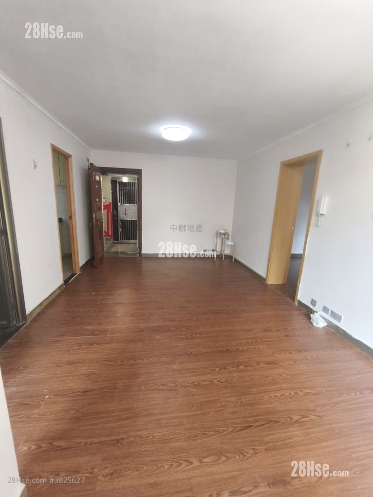 Yu Tung Court Sell 2 Bedrooms , 1 Bathroom 539 ft²