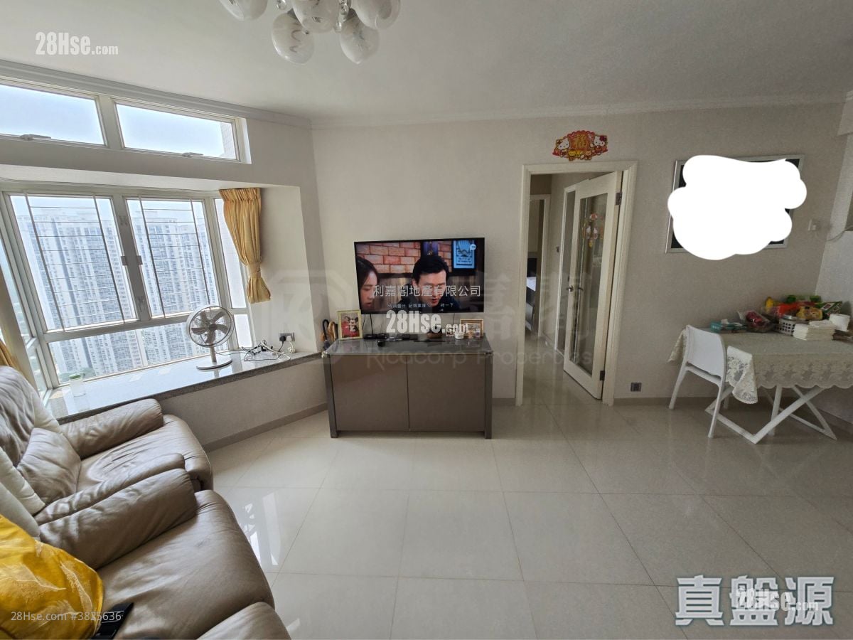 Kingswood Villas Sell 3 Bedrooms 547 ft²