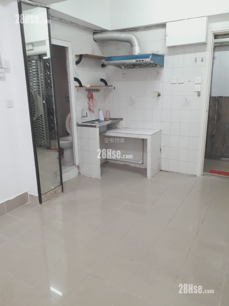 長興大廈 租盤 1 房 , 1 浴室 238 平方呎