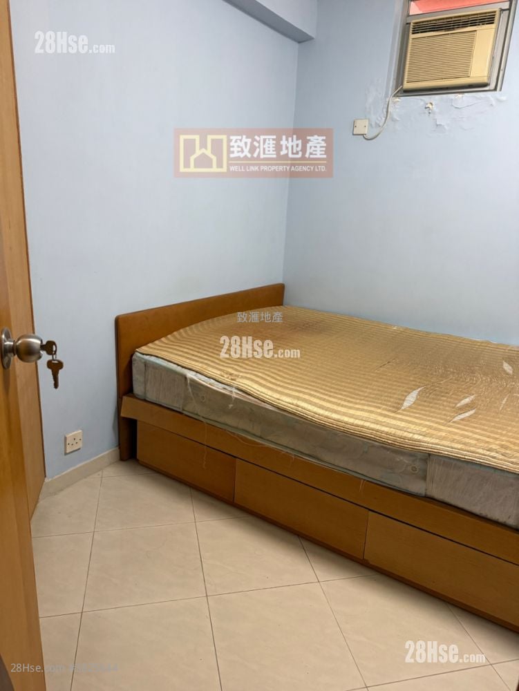 Lai Yan Court Sell 2 Bedrooms 640 ft²