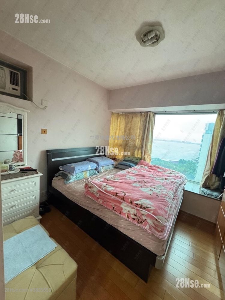 Seaview Crescent Sell 2 Bedrooms 568 ft²