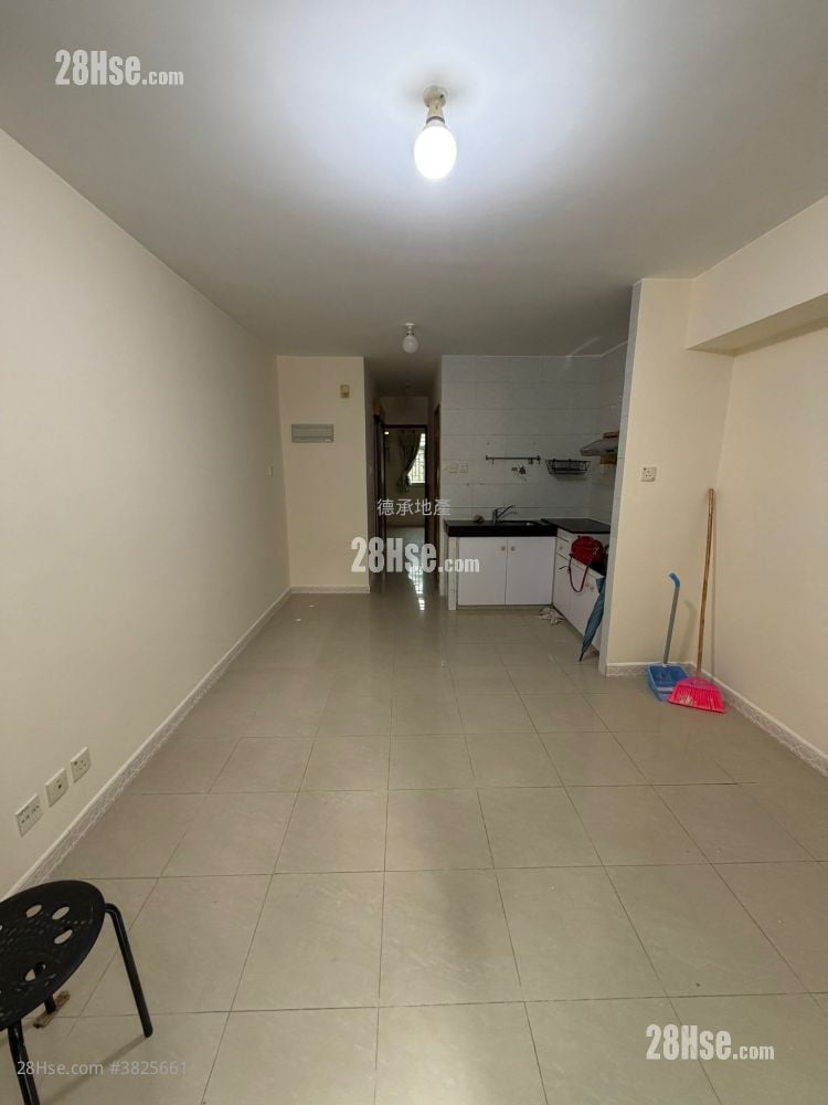 村屋 租盤 1 房 , 1 浴室 408 平方呎