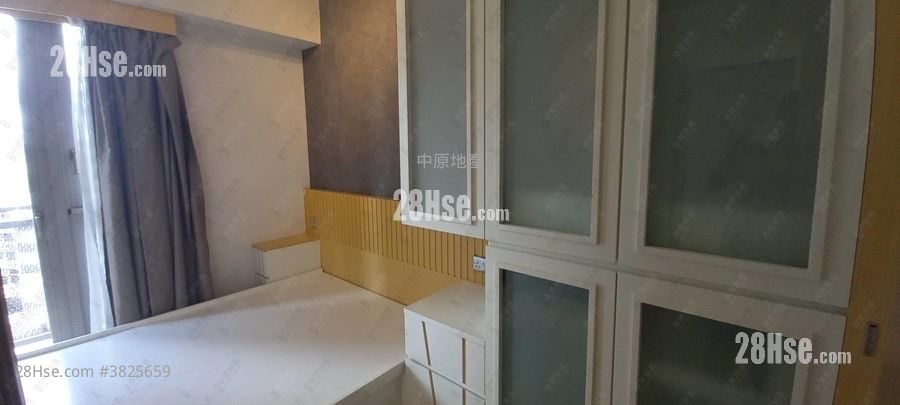 朗屏8号 售盘 3 房 599 平方尺