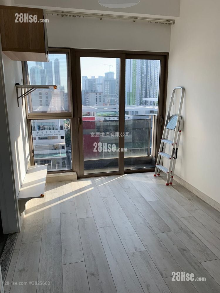 Residence 228 Sell 2 Bedrooms , 1 Bathroom 433 ft²