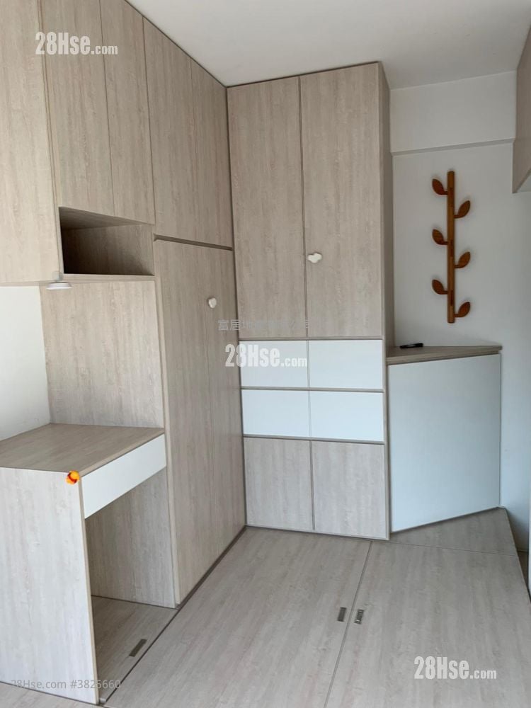 Residence 228 Sell 2 Bedrooms , 1 Bathroom 433 ft²