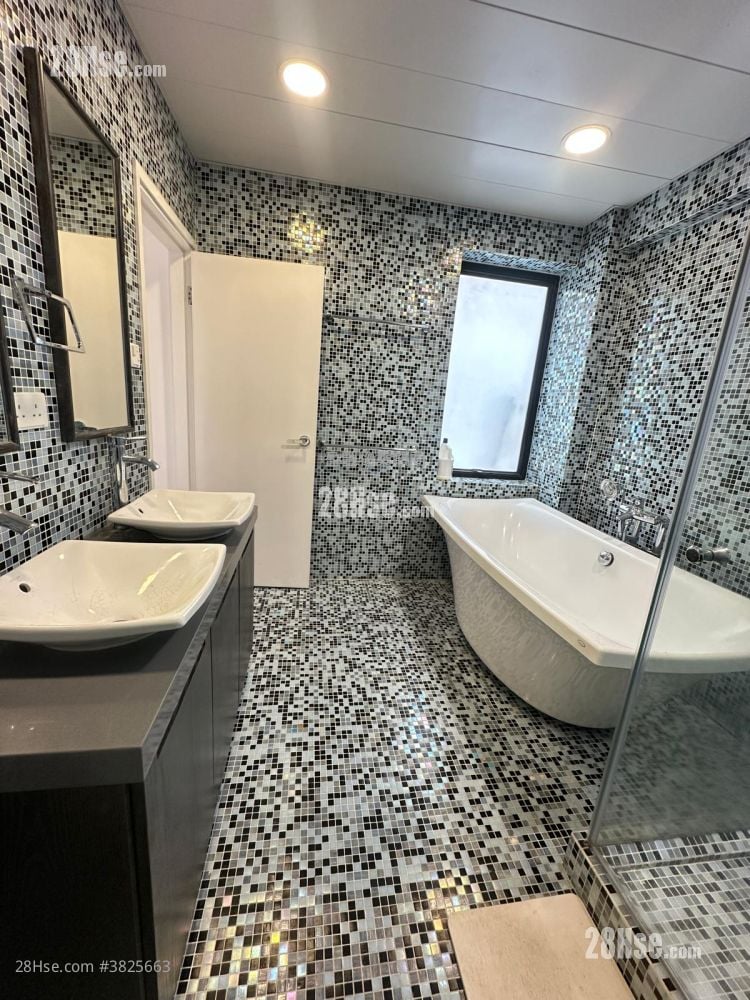 Victoria Park Mansion Sell 3 Bedrooms , 2 Bathrooms 901 ft²