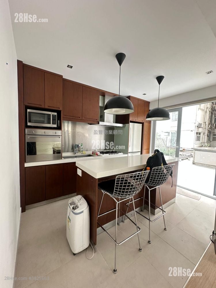 Victoria Park Mansion Sell 3 Bedrooms , 2 Bathrooms 901 ft²