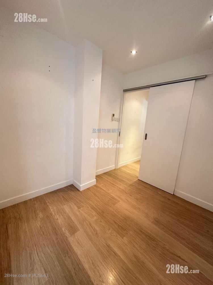 Victoria Park Mansion Sell 3 Bedrooms , 2 Bathrooms 901 ft²