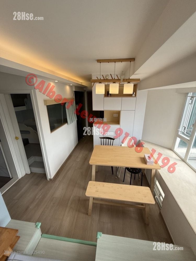 Hilton Plaza Sell 2 Bedrooms , 1 Bathroom 412 ft²