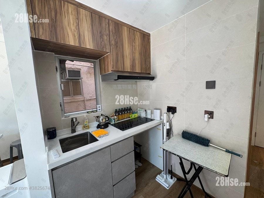 Chung Hing Mansion Rental Studio , 1 Bathroom 225 ft²