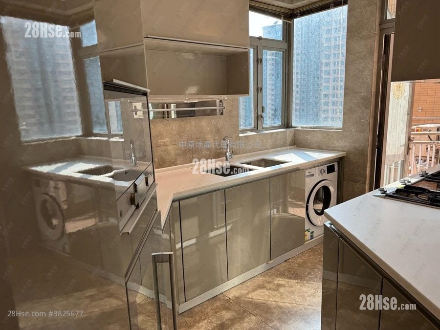 The Wings Sell 4 Bedrooms , 3 Bathrooms 1,305 ft²