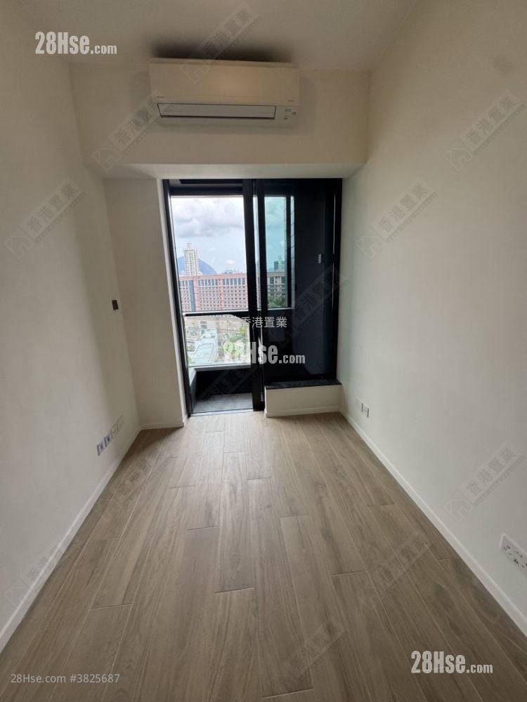 Elize Park Rental 2 Bedrooms , 1 Bathroom 341 ft²