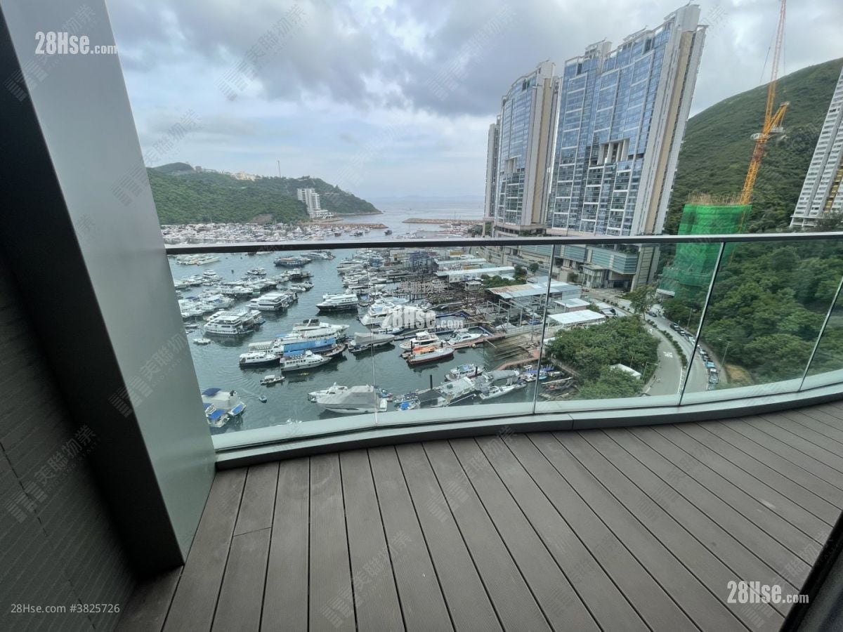 Marina South Sell 4 Bedrooms , 3 Bathrooms 1,720 ft²