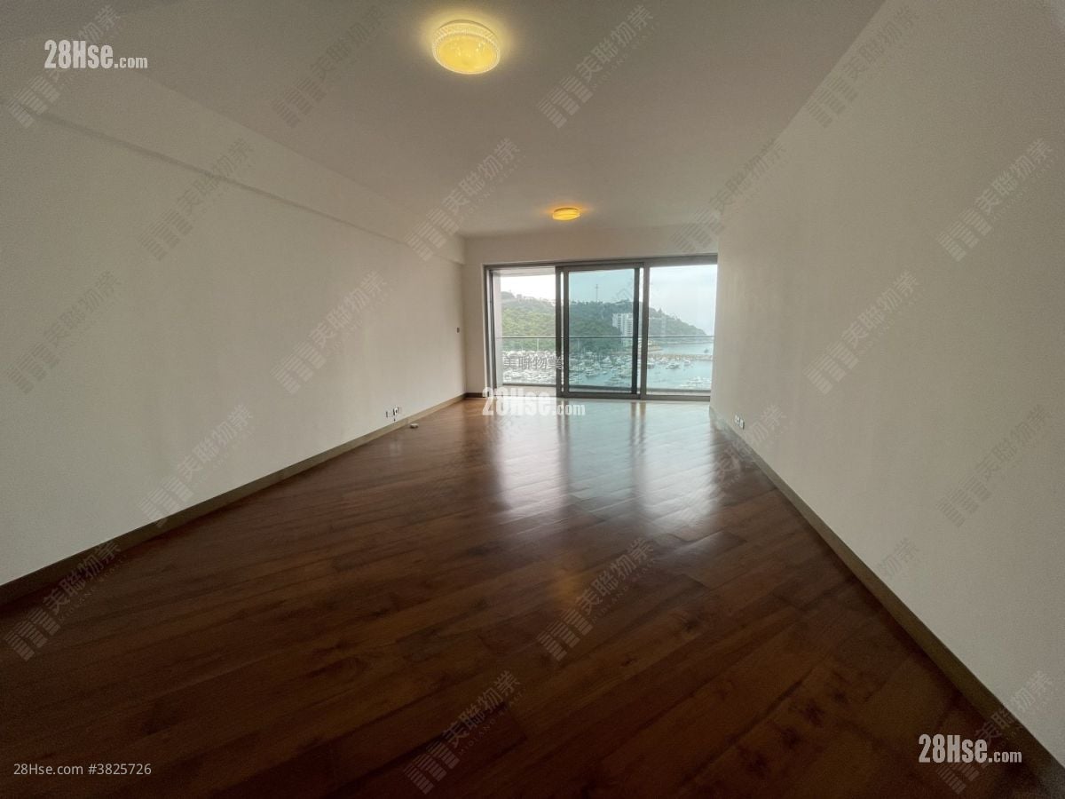 Marina South Sell 4 Bedrooms , 3 Bathrooms 1,720 ft²